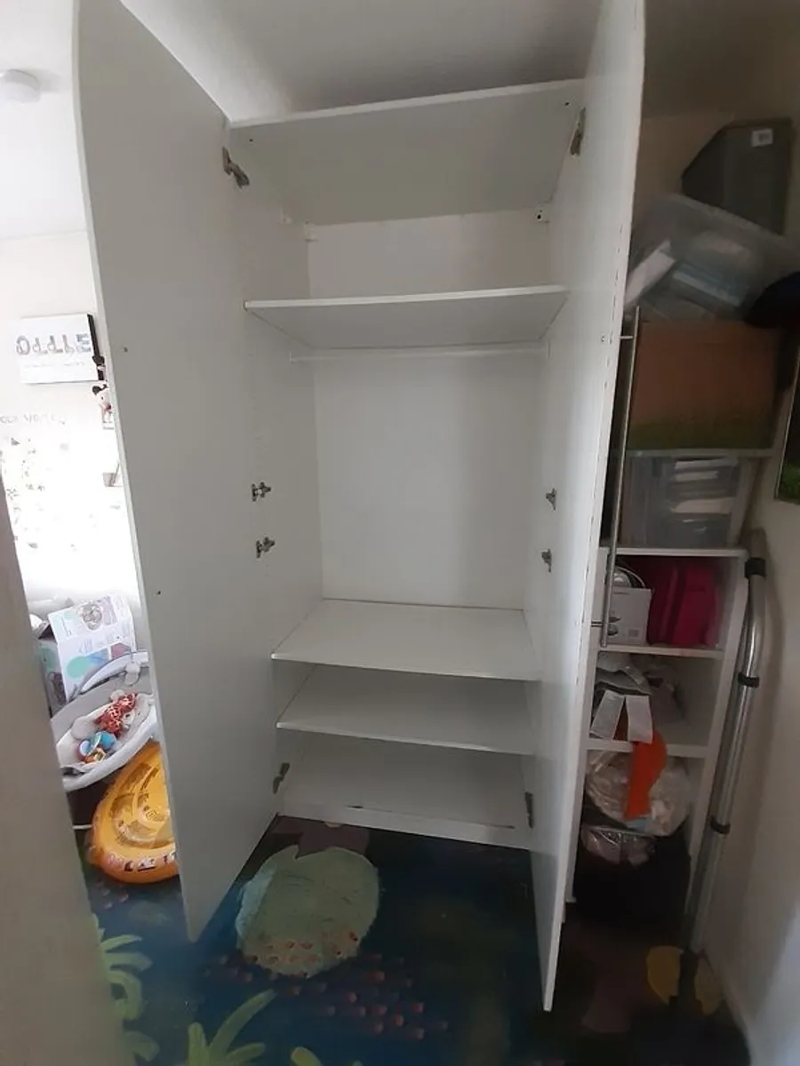 wardrob - Image 1