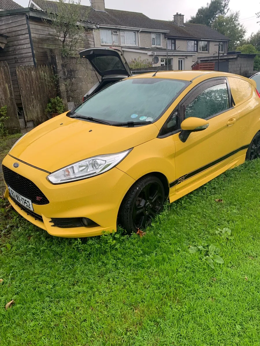 Ford fiesta - Image 3