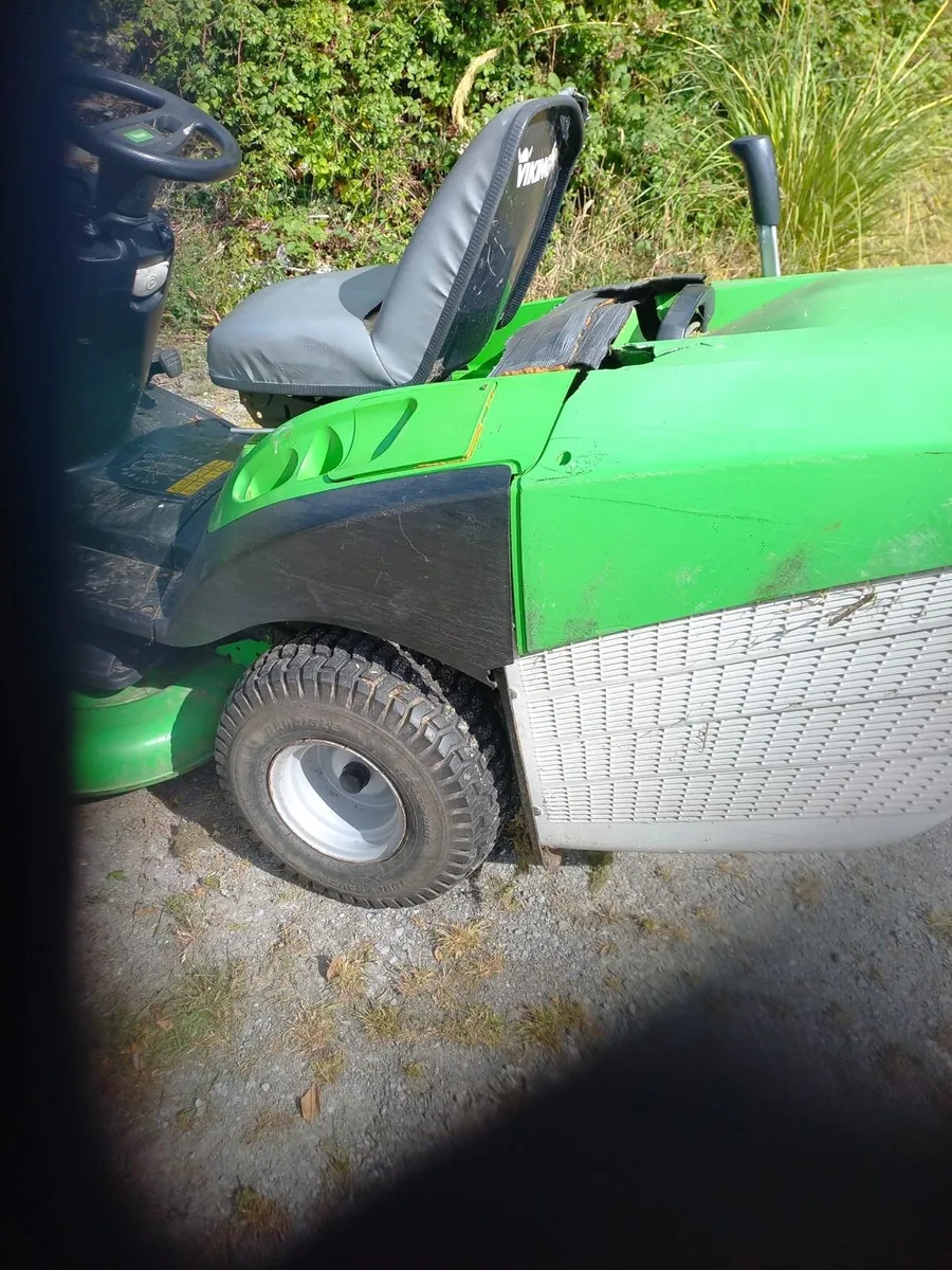 Ride on lawnmower - Image 3