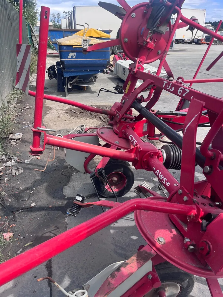 Lely Tedder - Image 1