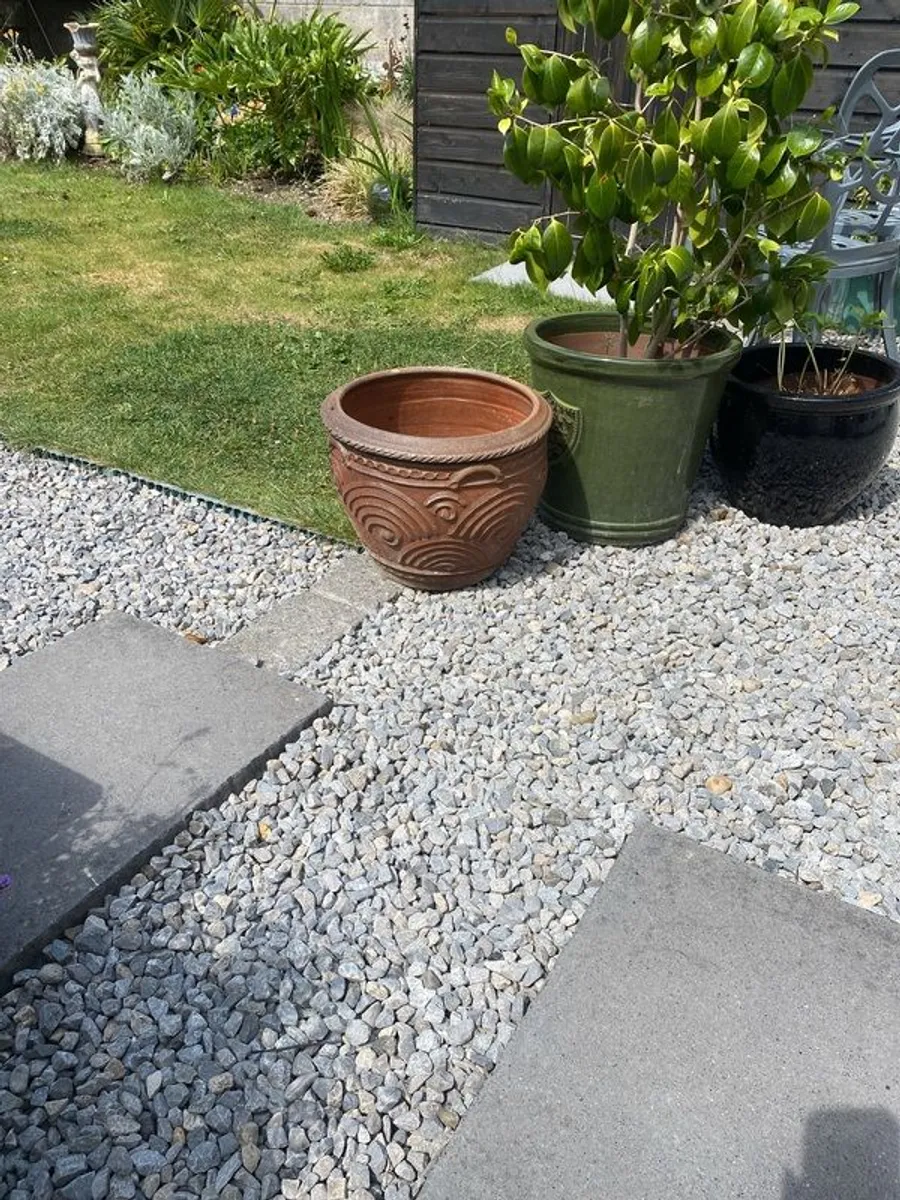 outdoor pots - Image 1