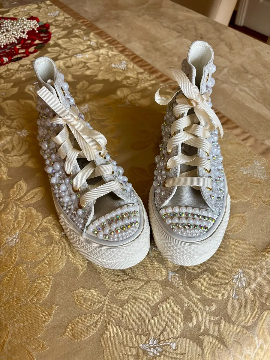 Converse - Image 1