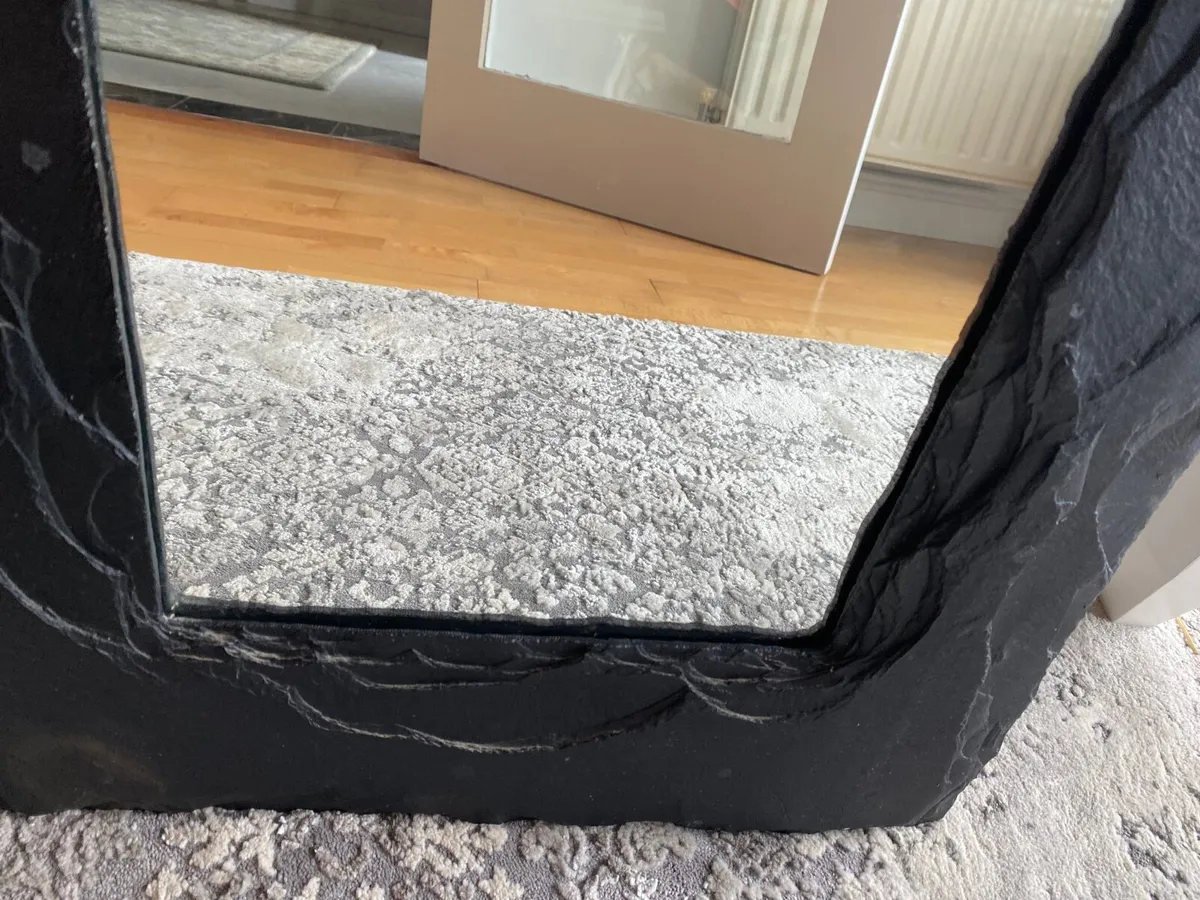 Handmade black slate mirror - Image 3