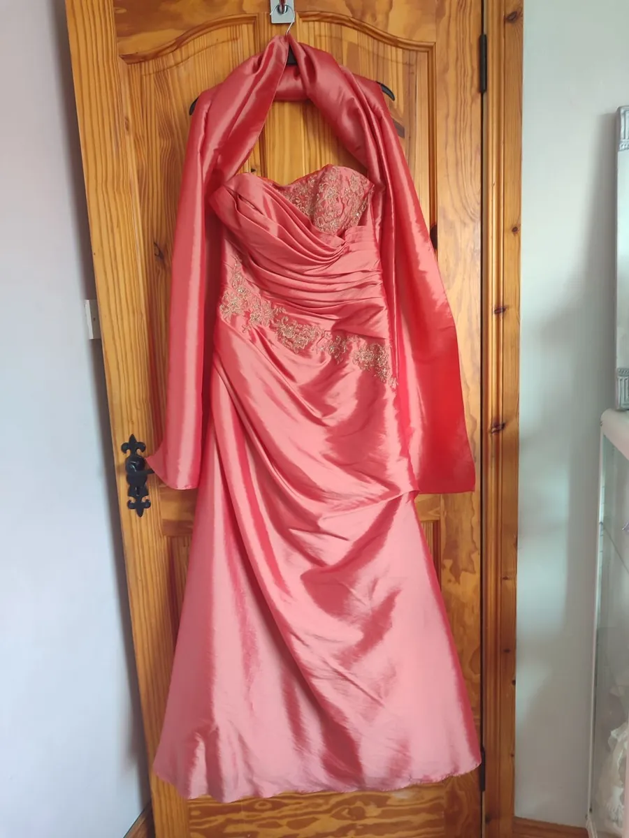 Debs dress and Wrap - Image 1