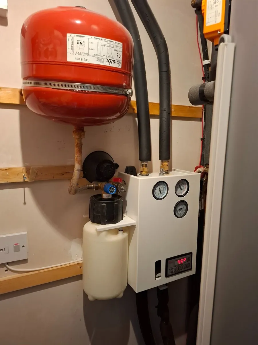 Complete Heating system with Solar - Image 3