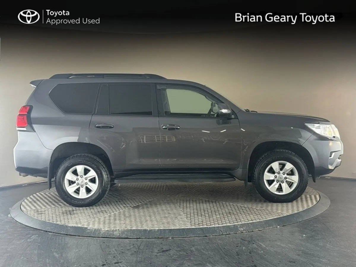 Toyota Land Cruiser GX COMM AUTO - Image 3