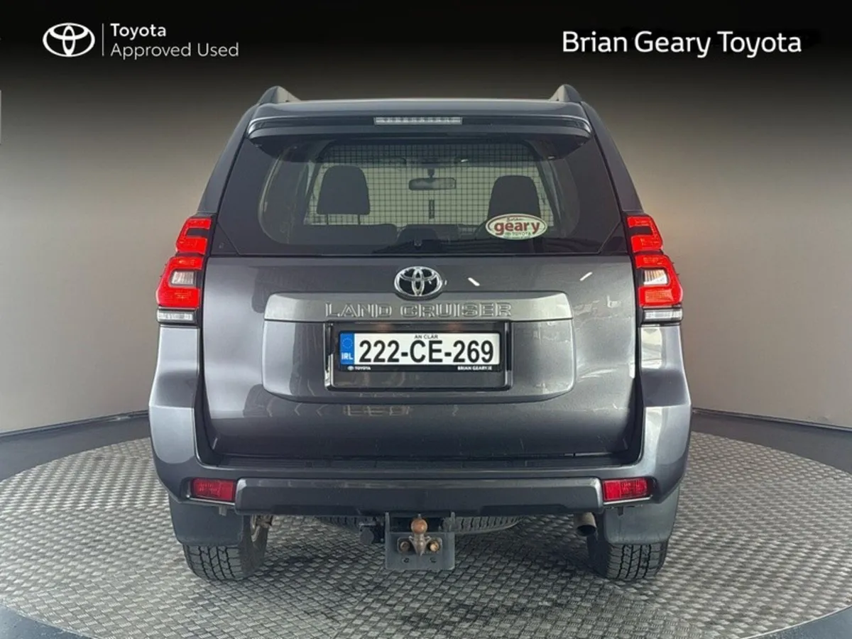 Toyota Land Cruiser GX COMM AUTO - Image 4