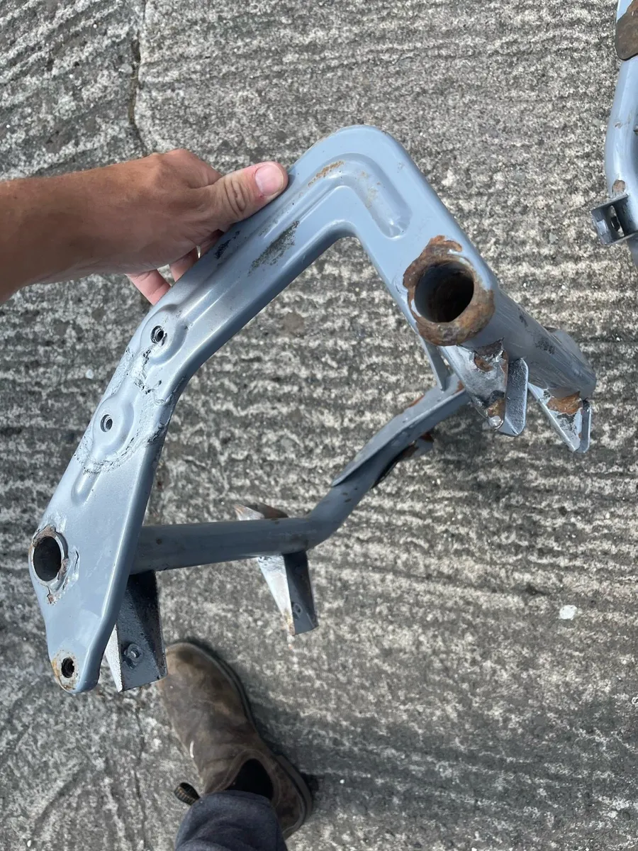 Scania 143 step brackets - Image 3