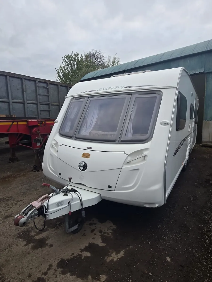 CARAVAN - Image 1