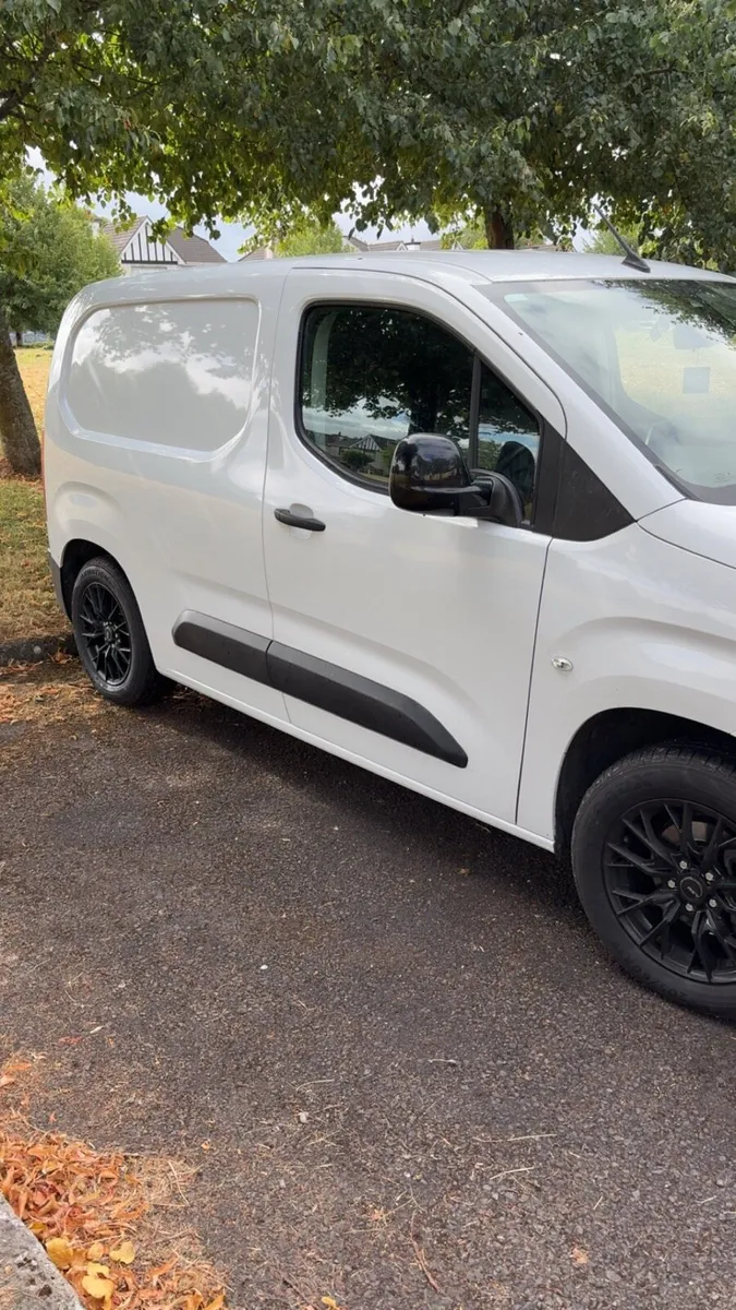 Toyota Proace City - Image 2