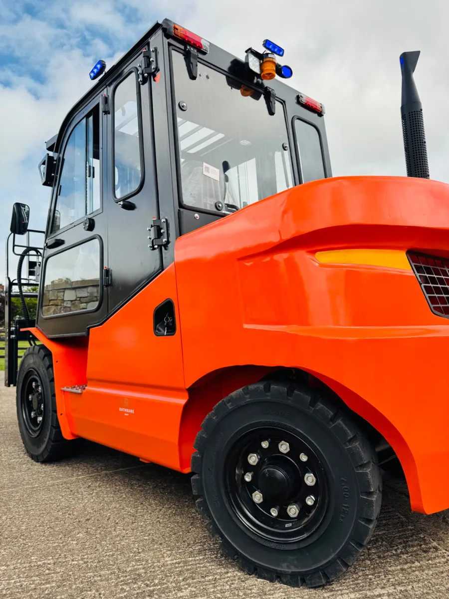NEW Noblelift CPCD50  5-Ton Forklift - Image 2