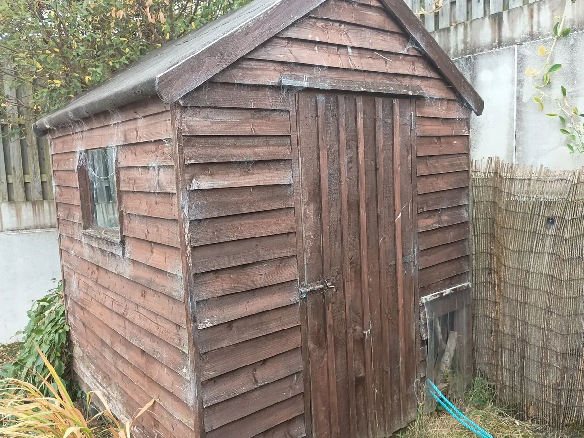 Timber shed - Image 1