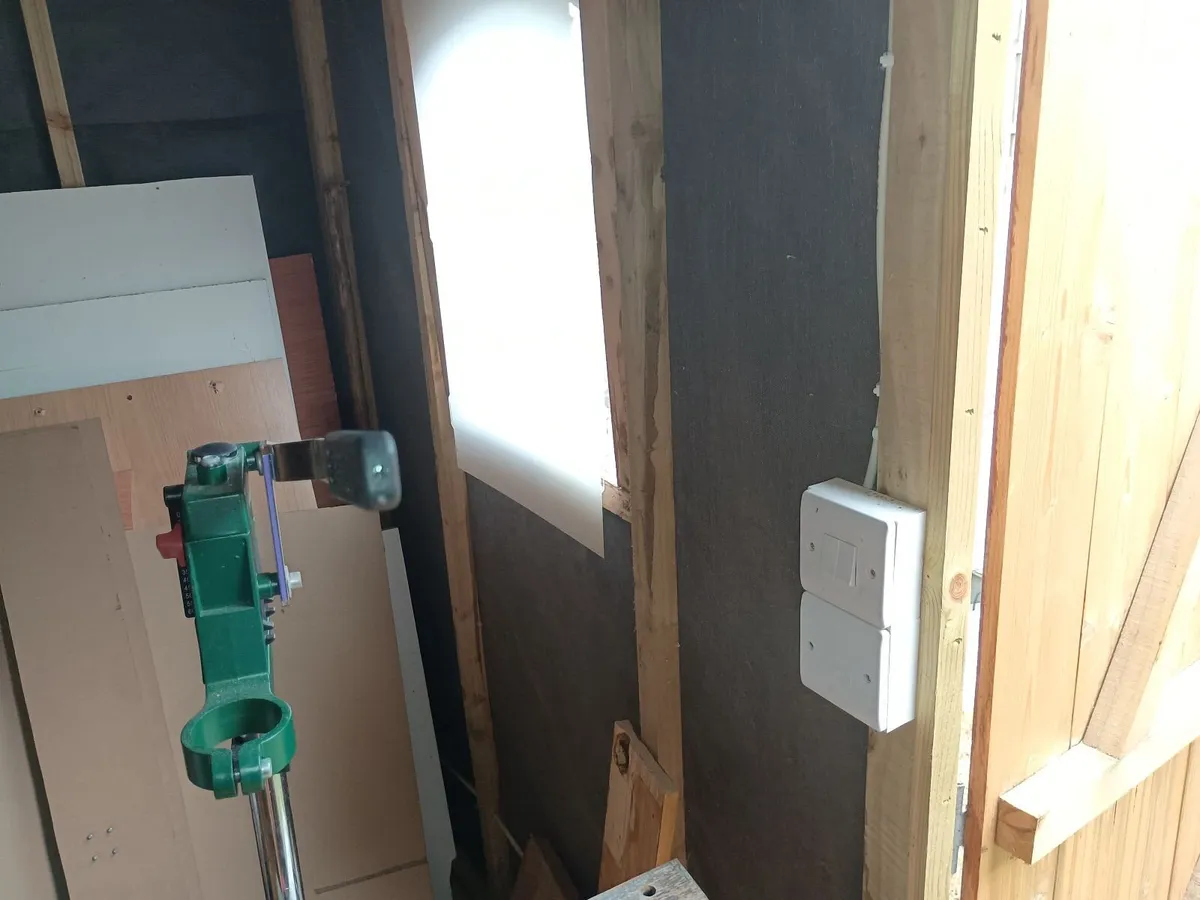Timber shed - Image 2