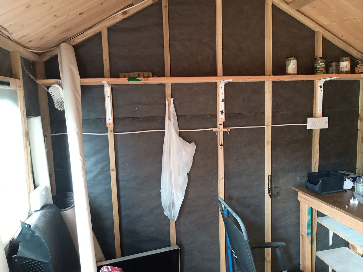Timber shed - Image 3