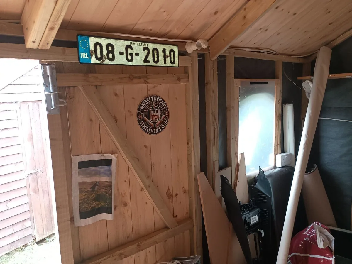 Timber shed - Image 4