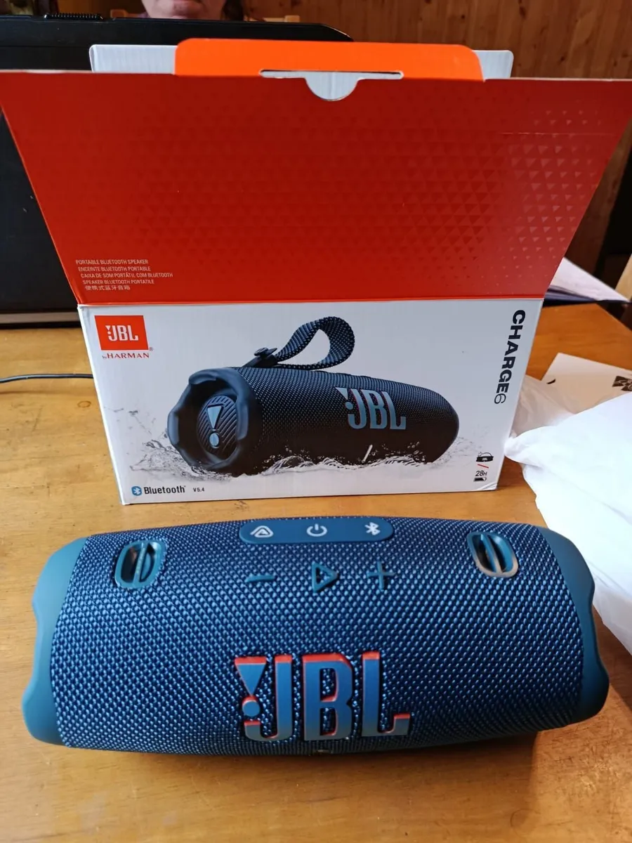 JBL Charge 6 - Image 2