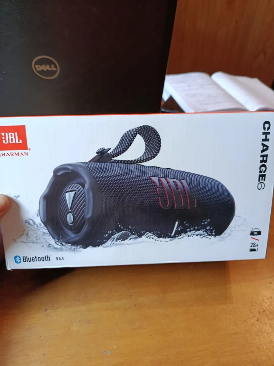 JBL Charger 6 - Image 1