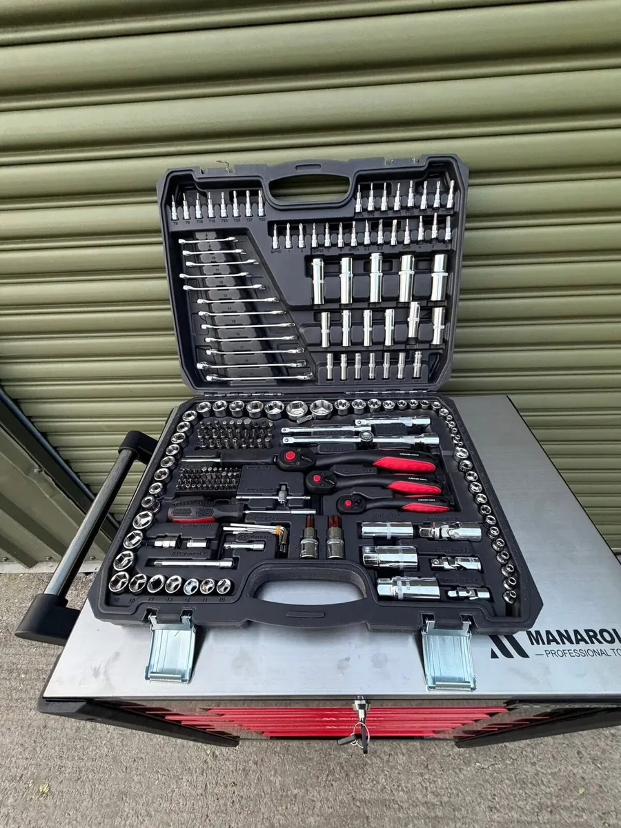 231 Piece Socket Set – 1/4″, 3/8″ & 1/2″ Drive