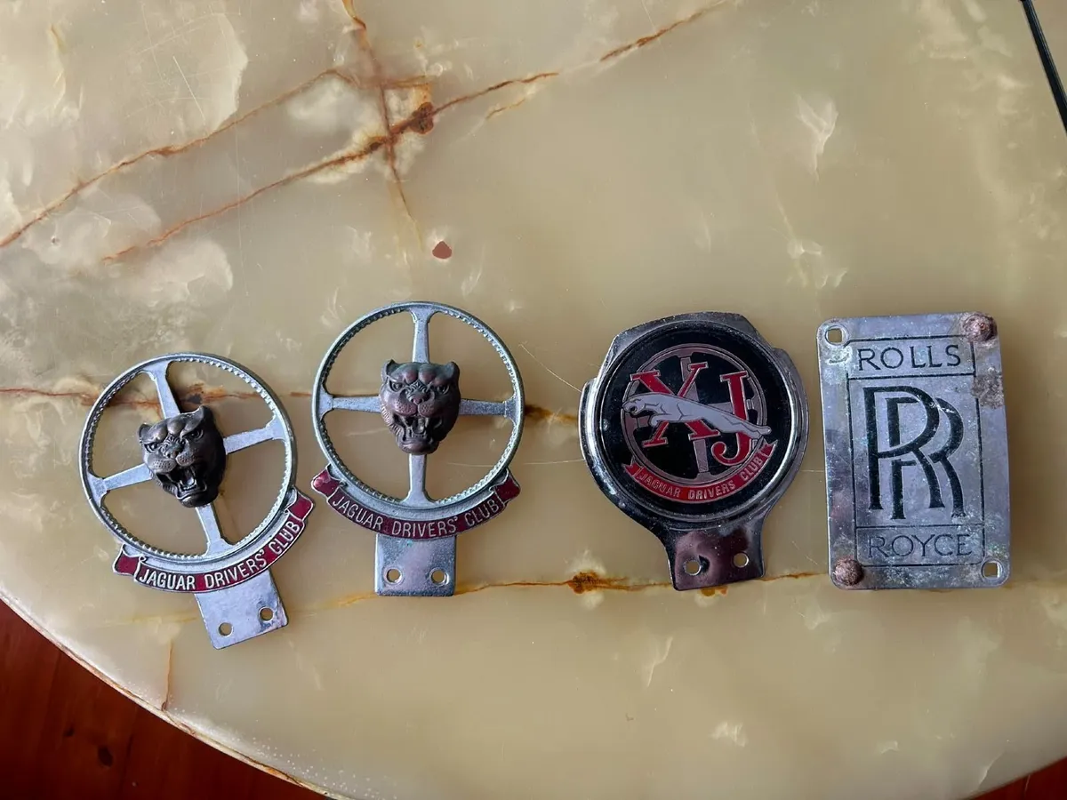 Car badges