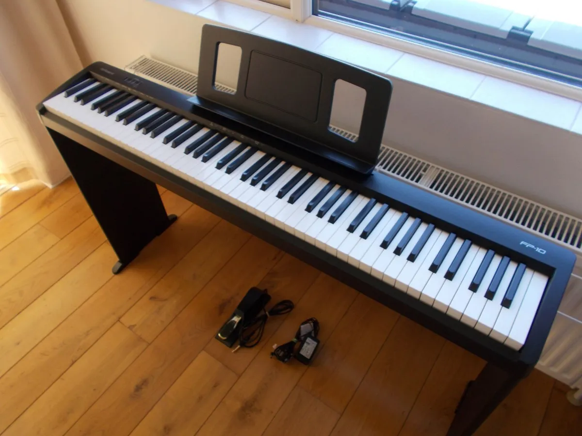 Roland FP10 Digital Piano with stand - Image 2