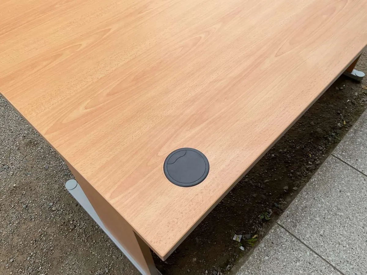 1600 Beech wave office desk - Image 2