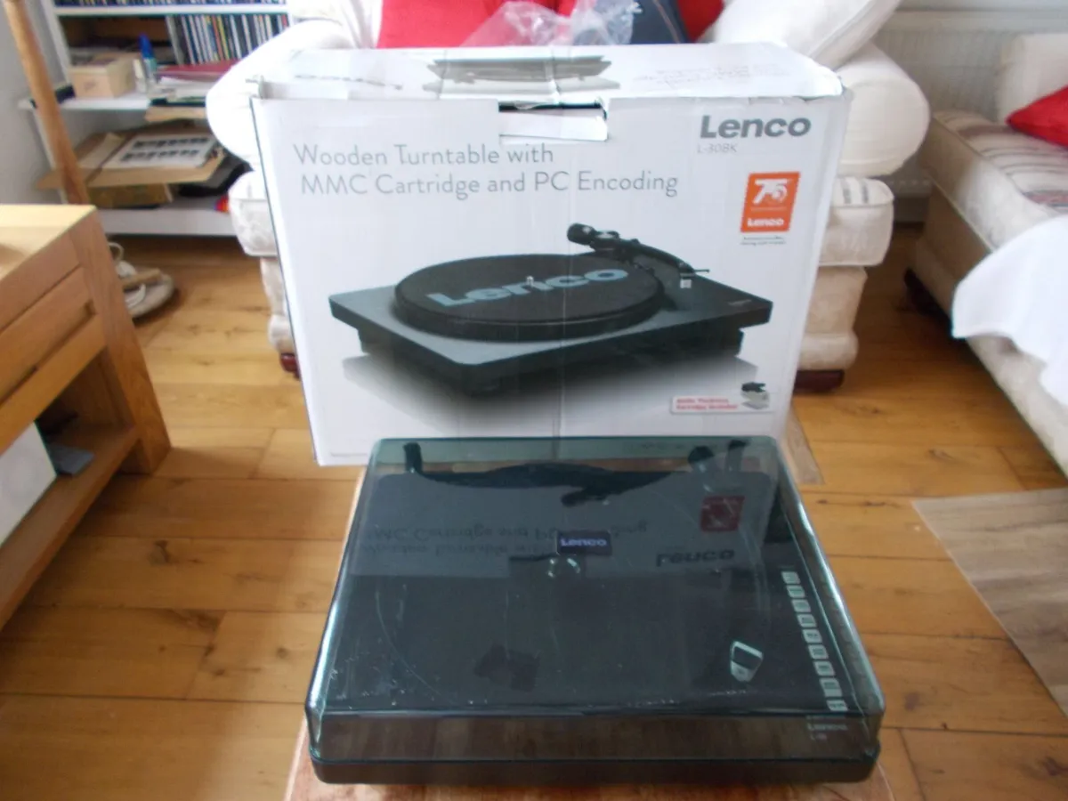 Lenco L-30 Turntable - Image 1