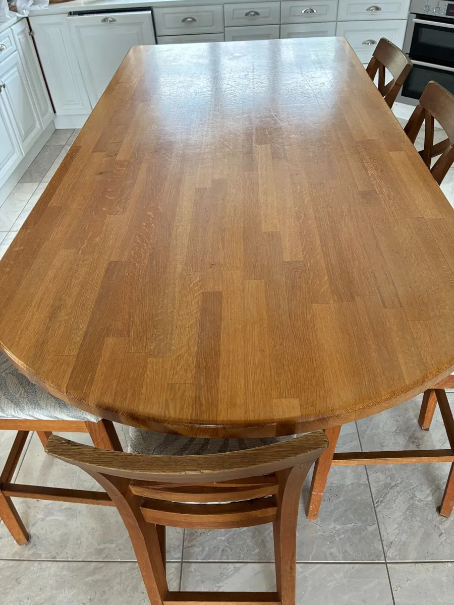 Kitchen island - Image 1