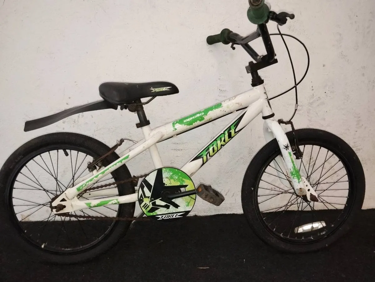 Boys 16inch bike - Image 1