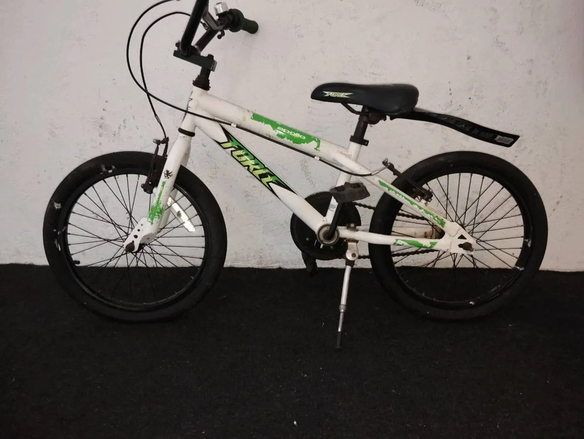 Boys 16inch bike - Image 2