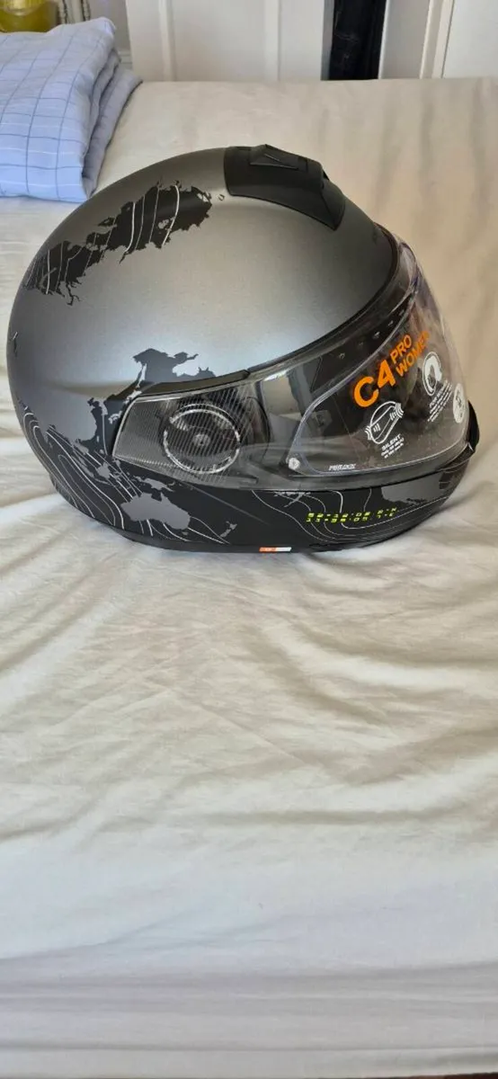 Ladies Schuberth motorcycle helmet. - Image 1