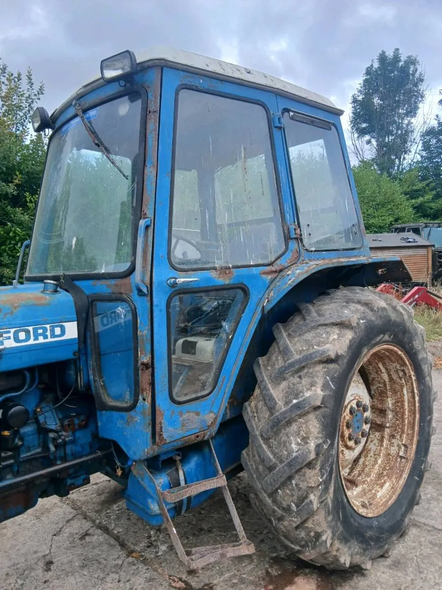 Ford 7600 - Image 3