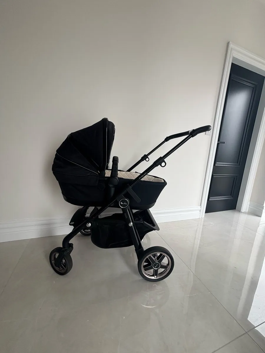 Silver cross complete travel system - Image 1