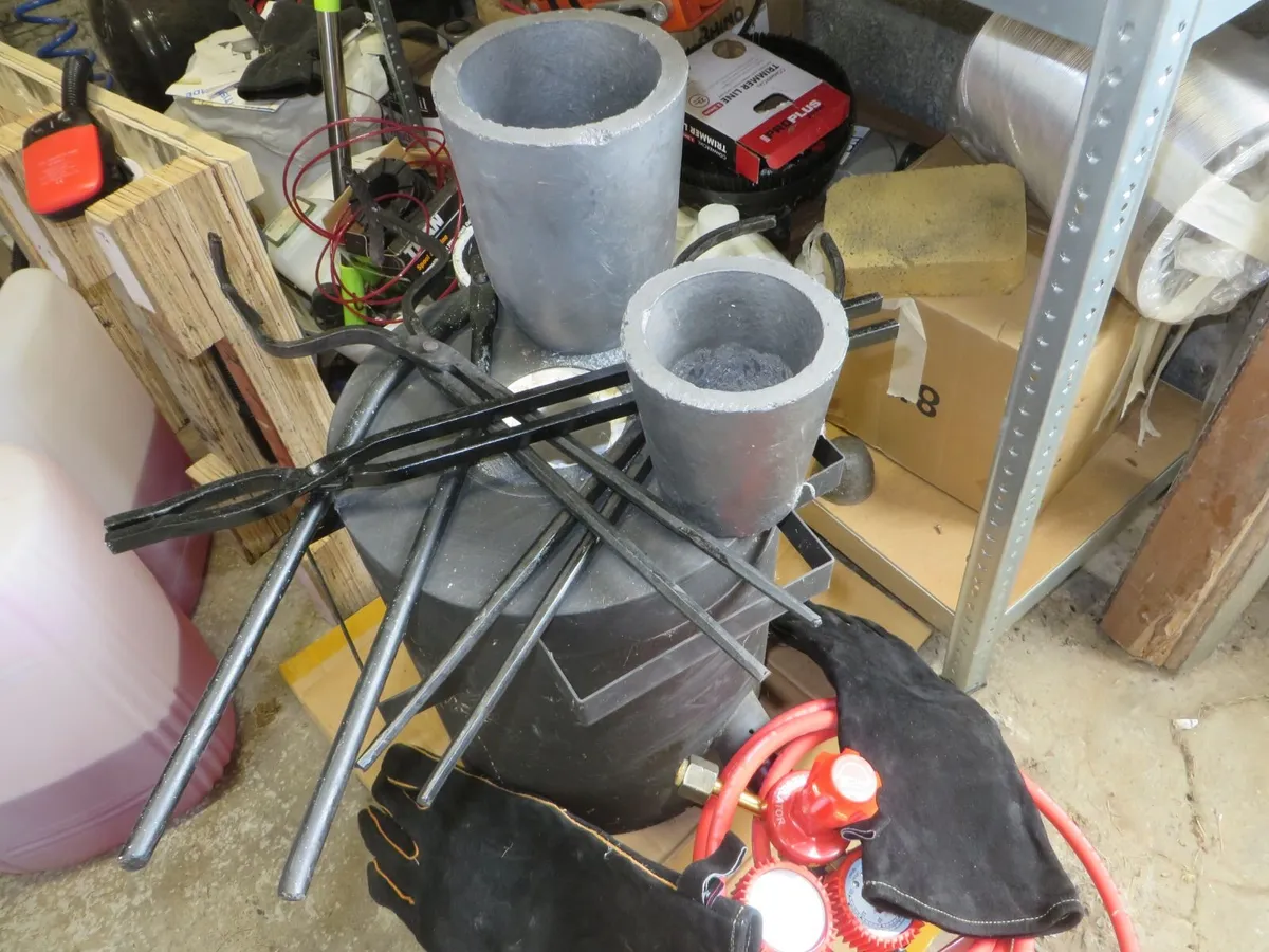 Gas Melting Furnace - Image 2