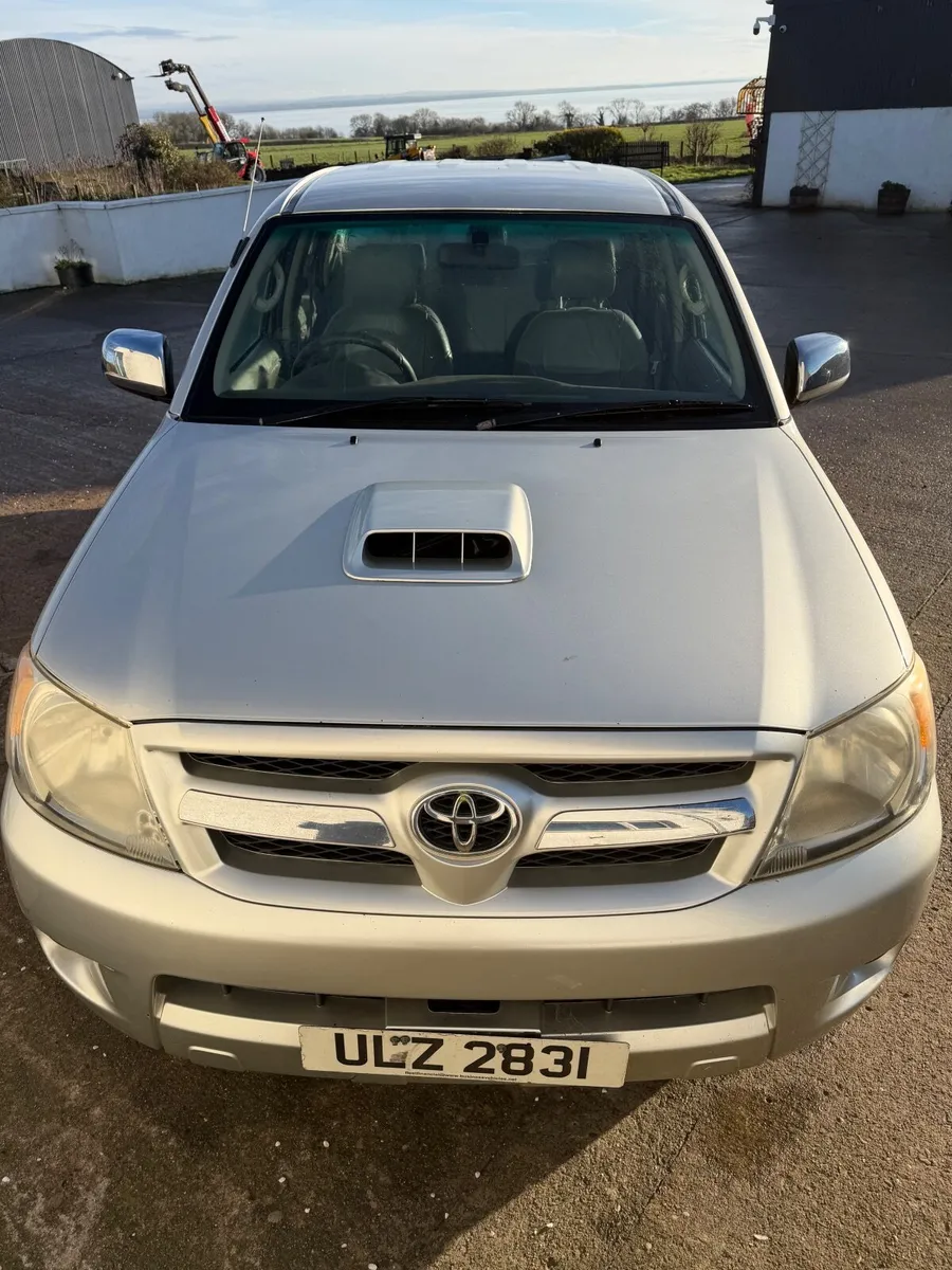 Toyota Hilux 2007 - Image 3
