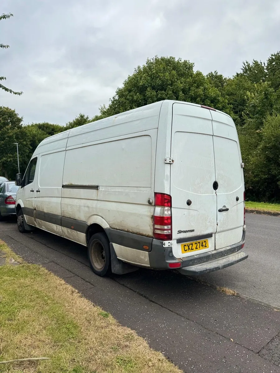 2011 Mercedes-Benz Sprinter 516 cdi - Image 3