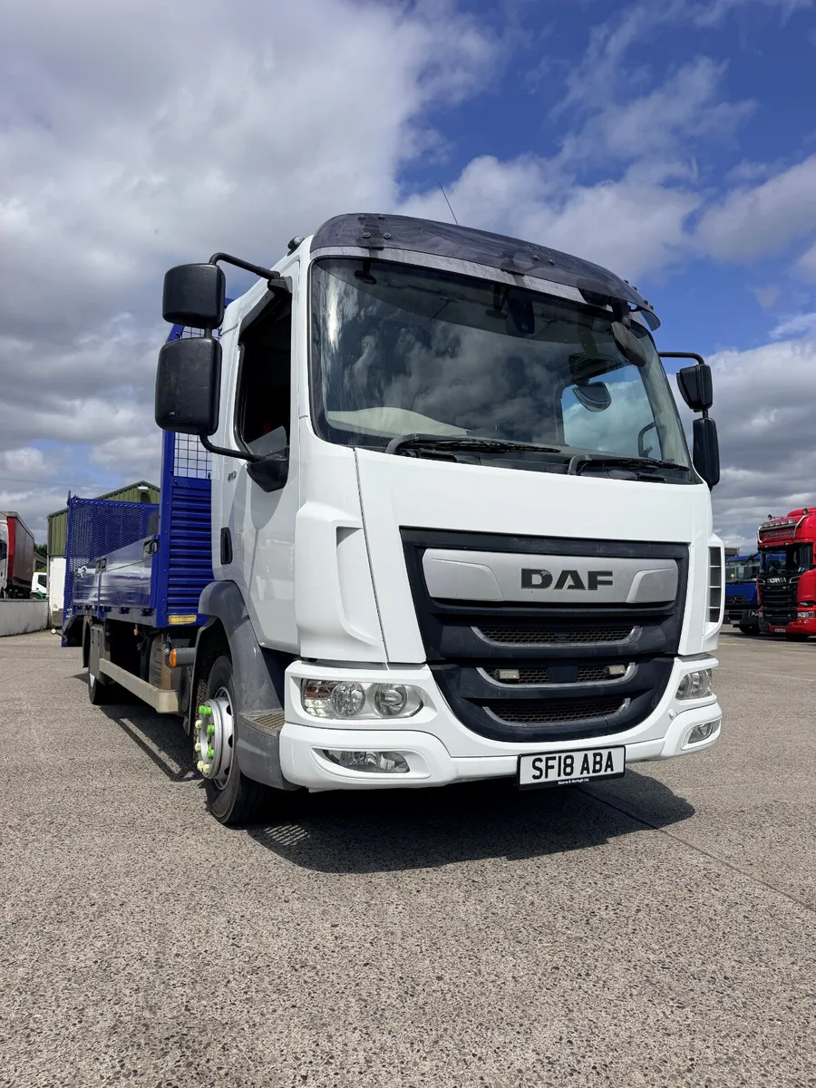 12 TON DAF BEAVERTAIL - Image 1