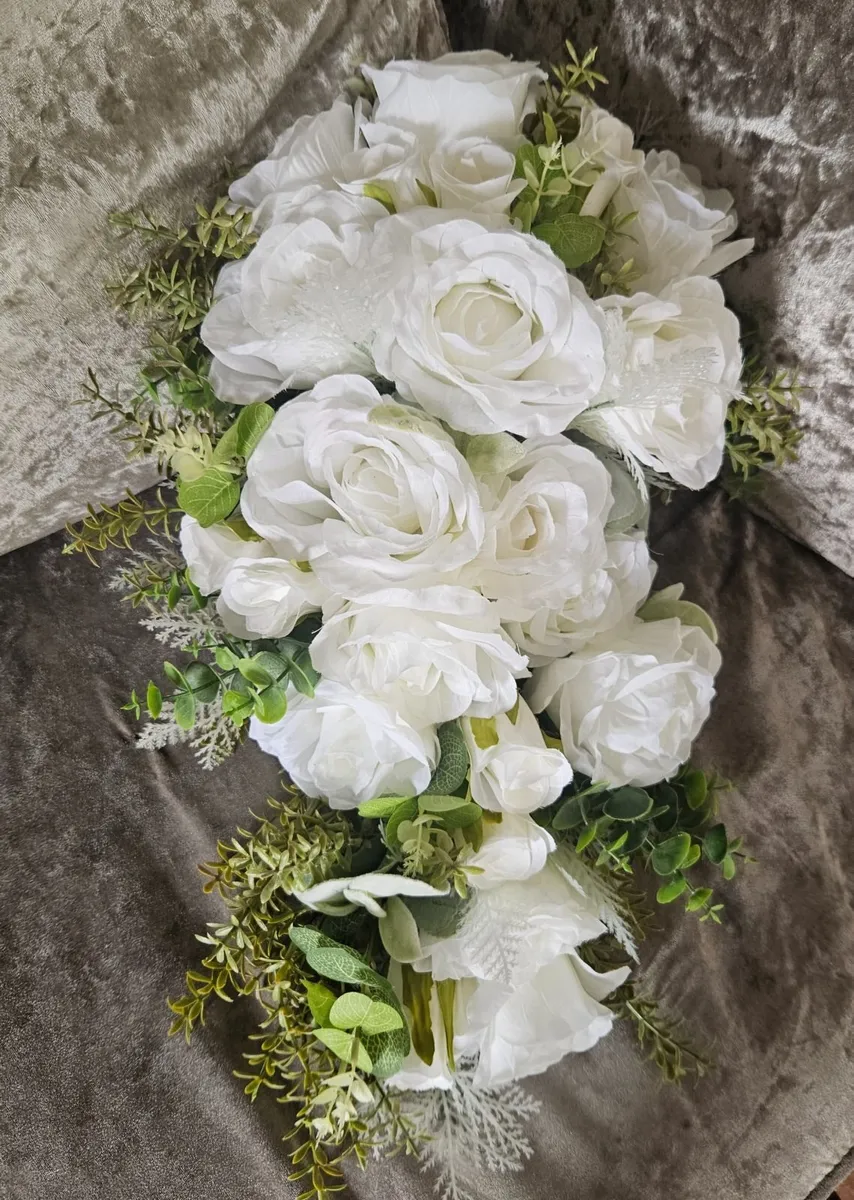 Wedding bouquet - Image 1