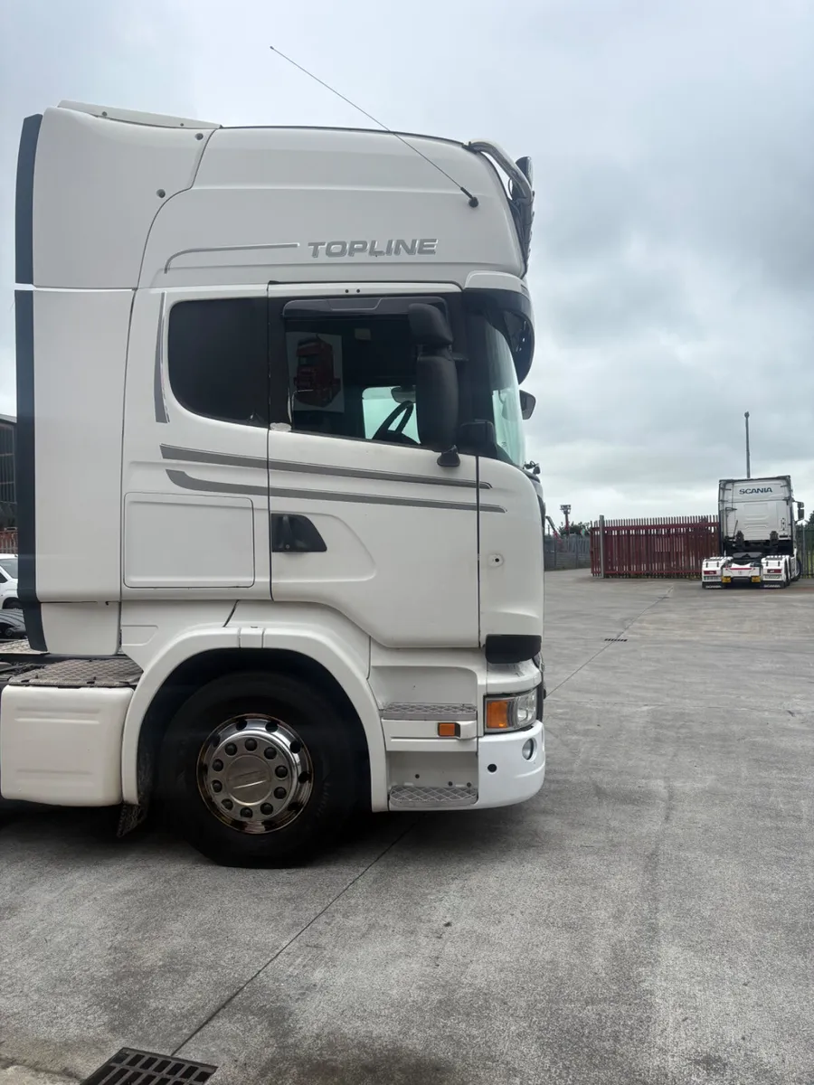 Scania R450 6x3 Midlift 2014 - Image 4