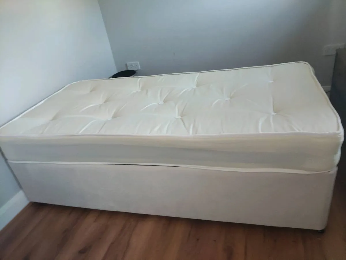 Guest Bed - Image 3