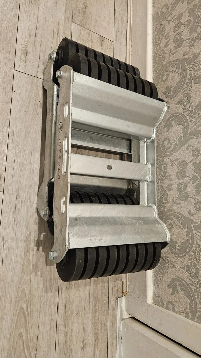tow recovery roller skates - Image 3