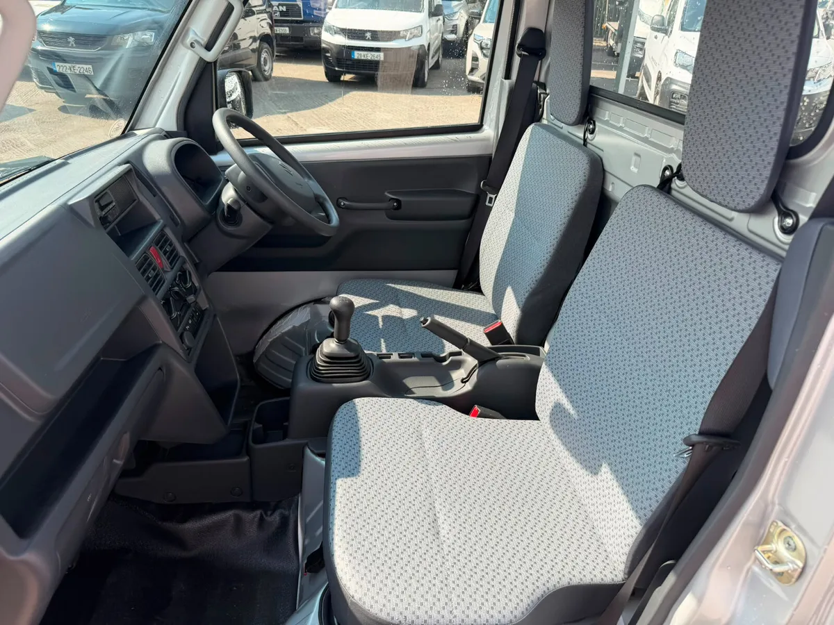 Suzuki Carry - Image 4