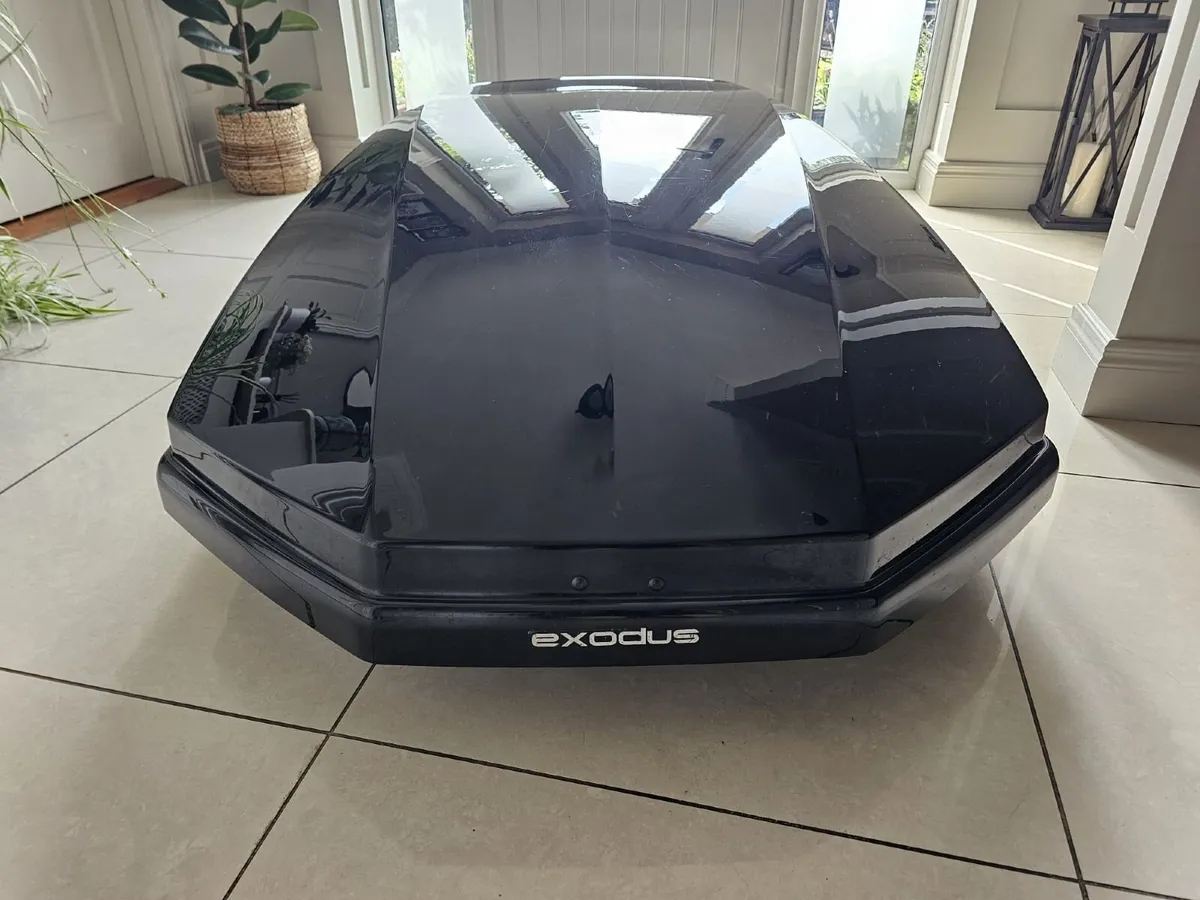 Roof Box 470L Exodus Gloss Black - Image 1