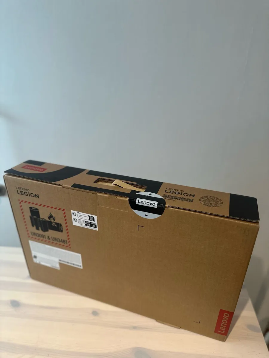 Lenovo Legion 5 RTX5070 32GB - Image 3