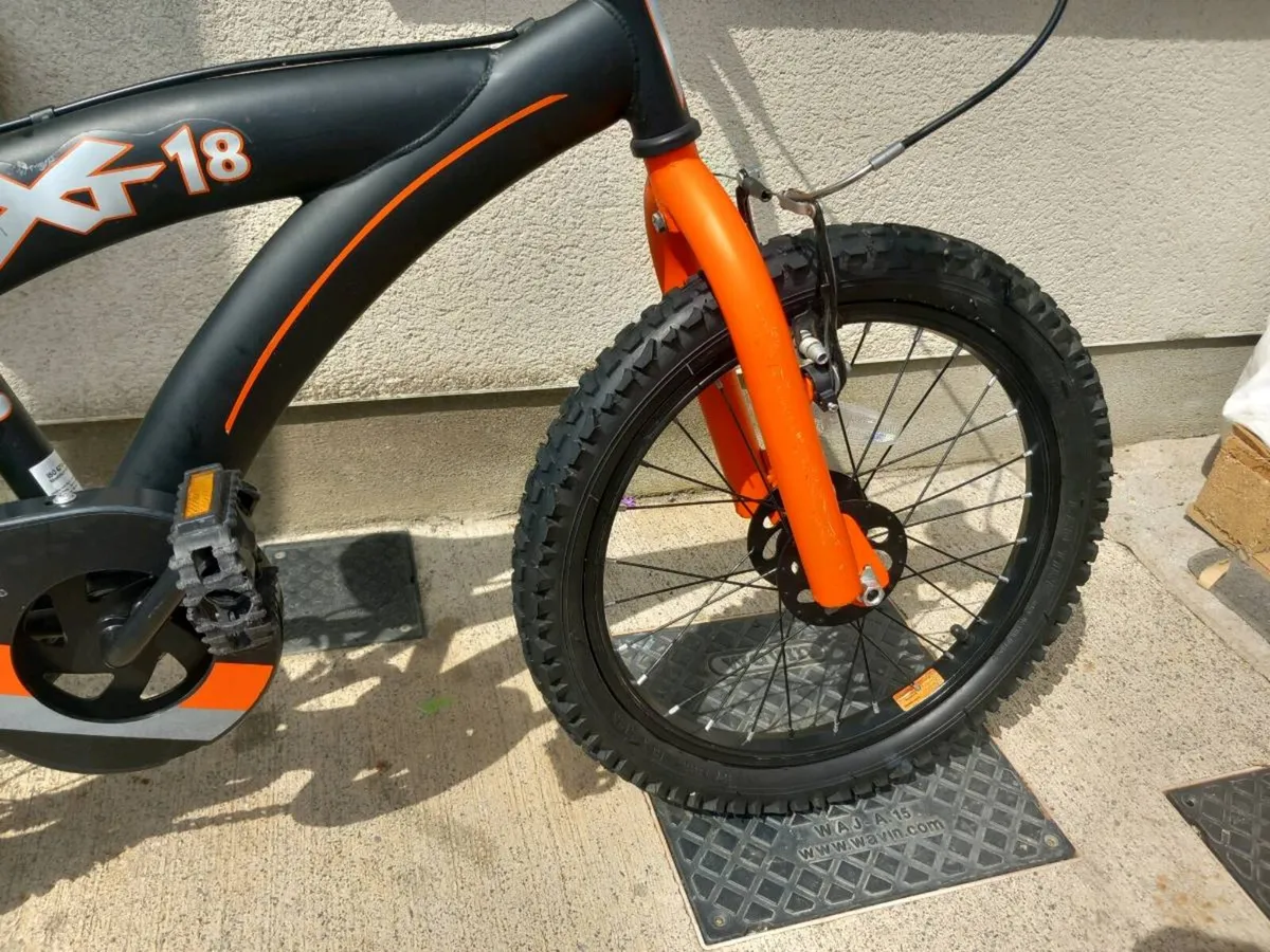 XR18 Kids bike size 18 inch wheels - Image 4