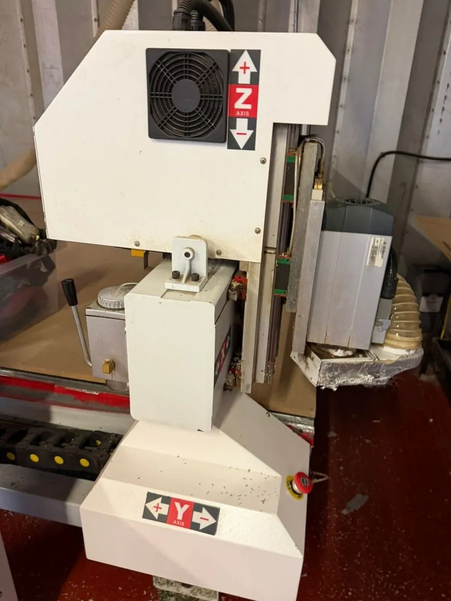 CNC Router - Image 2