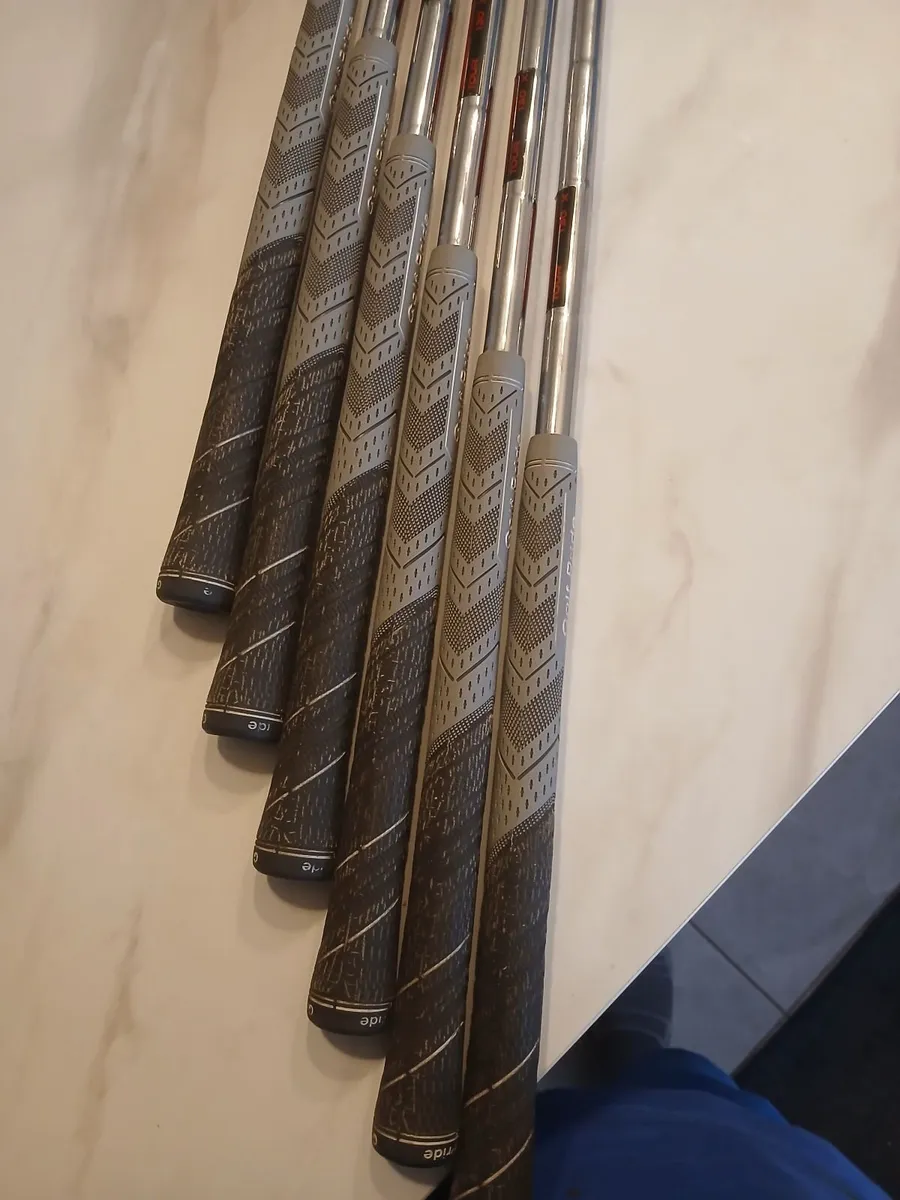 Ping i530 irons - Image 3