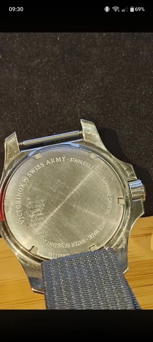 Victorinox INOX mens watch - Image 3