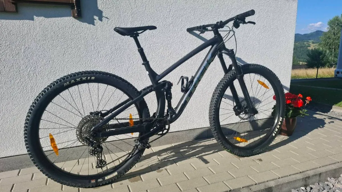 Trek Fuel EX 5 - Image 2