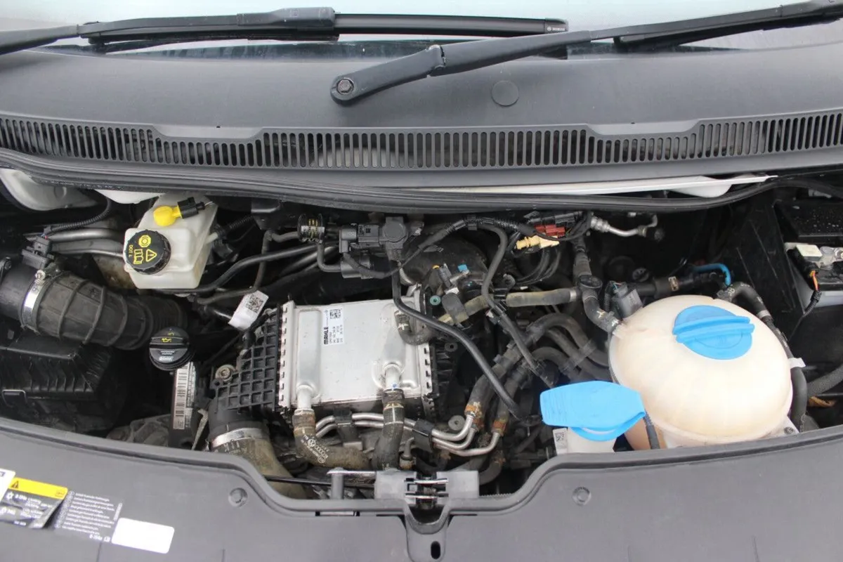 Volkswagen Transporter TRANSPORTER T6 28 PVS TDI 1 - Image 4