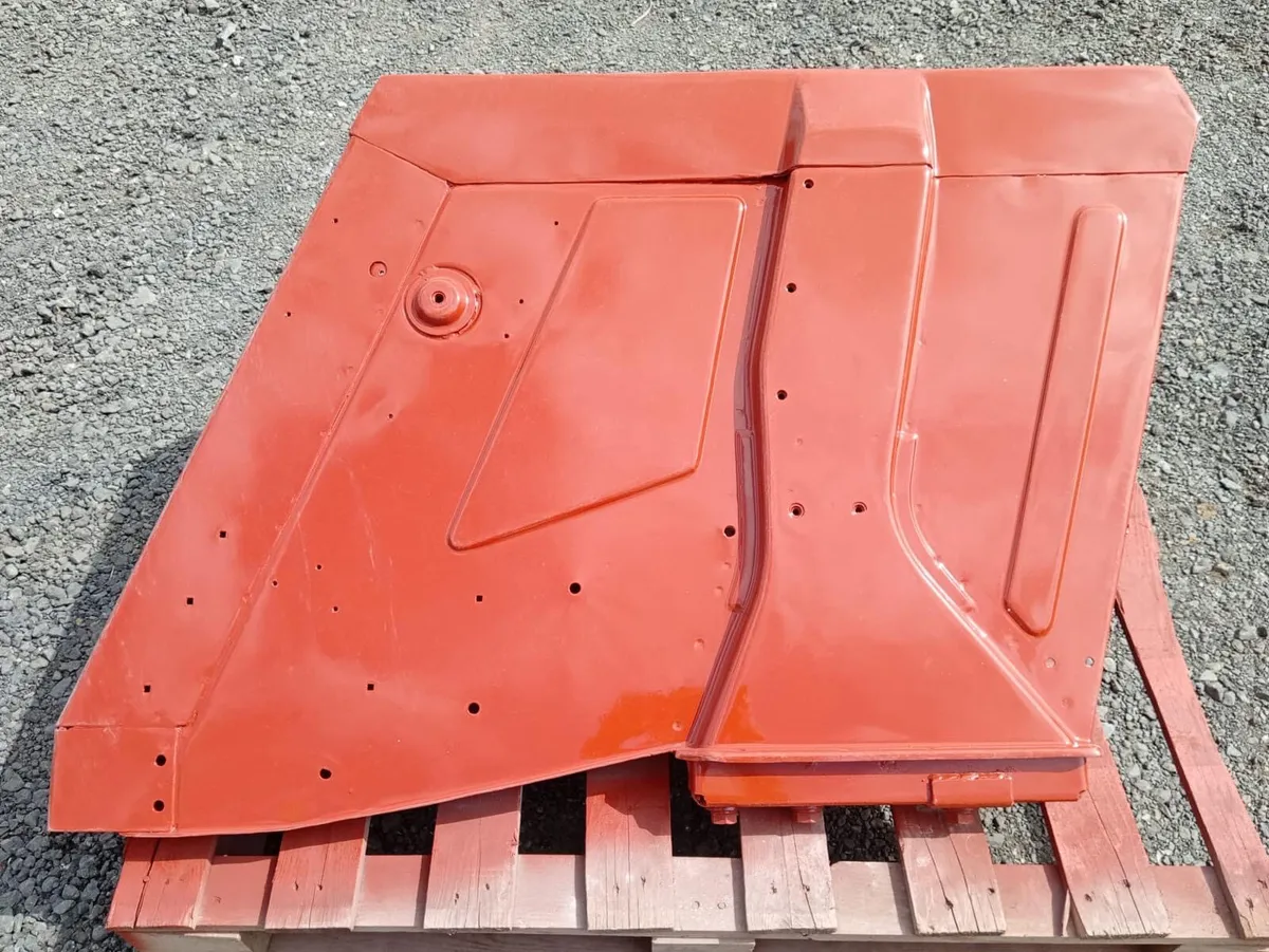 Ex European FIAT Mudguards & Floor - Image 1